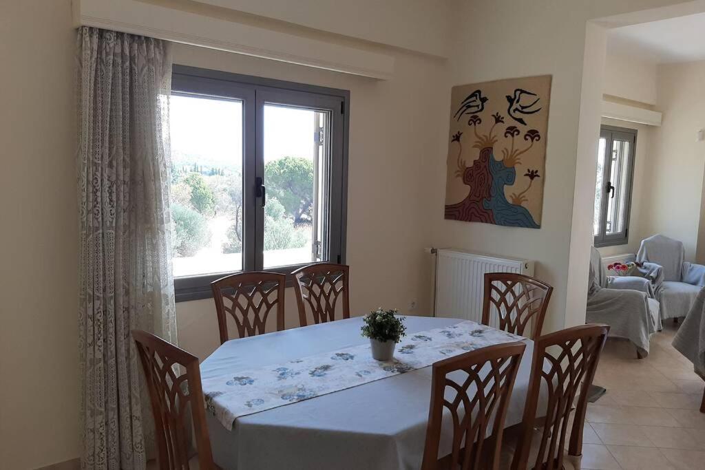 Seaside Villa Andronikos อมารินโธส ภายนอก รูปภาพ
