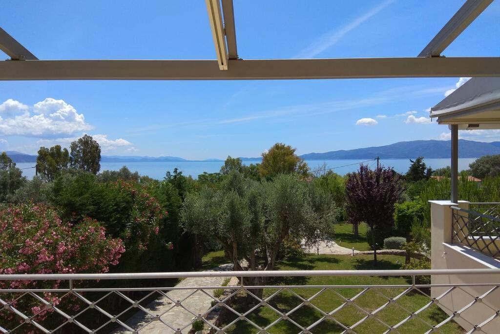 Seaside Villa Andronikos อมารินโธส ภายนอก รูปภาพ