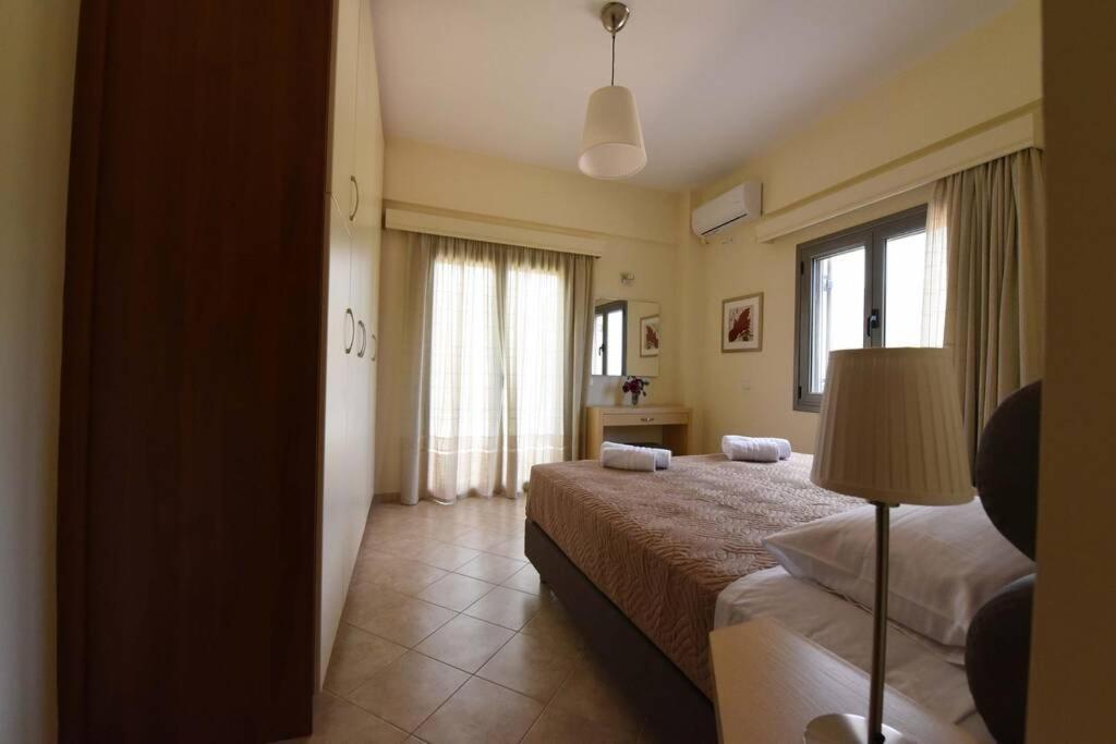 Seaside Villa Andronikos อมารินโธส ภายนอก รูปภาพ