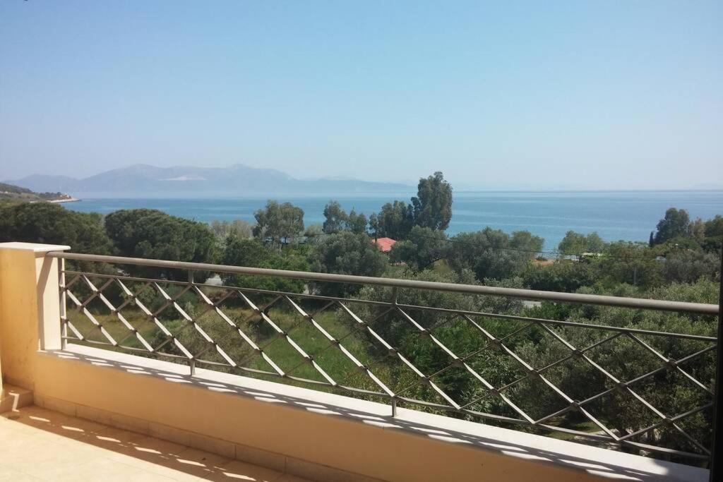 Seaside Villa Andronikos อมารินโธส ภายนอก รูปภาพ